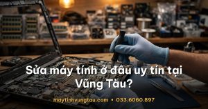 Kỹ thuật viên đang sửa mainboard laptop tại Máy Tính Vũng Tàu